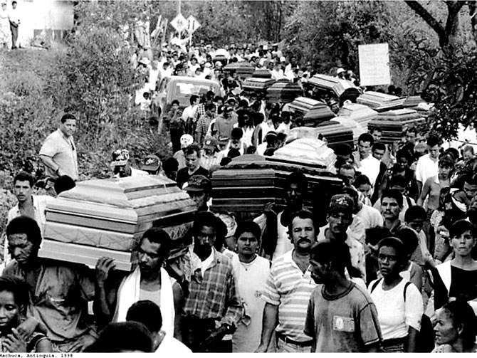 Fotoğraflarla: Kolombiya'da 52 yıl süren savaş galerisi resim 2