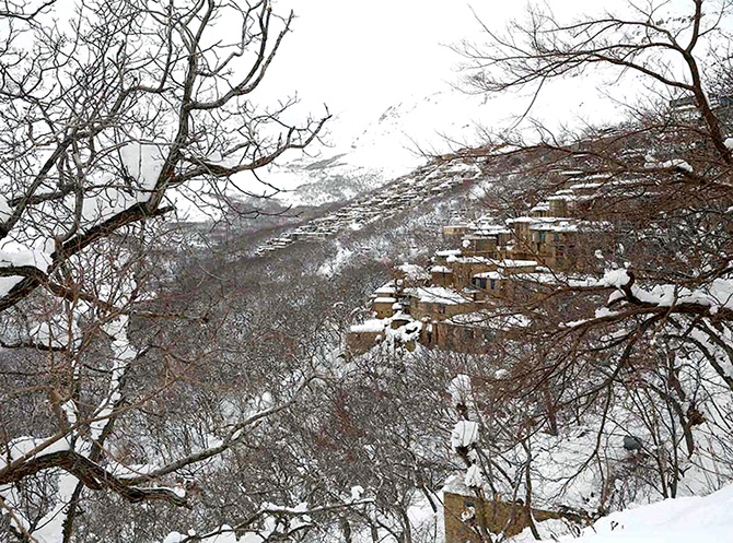 Hawraman Taht köyünde kar manzarası galerisi resim 19
