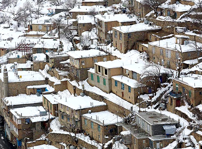 Hawraman Taht köyünde kar manzarası galerisi resim 20