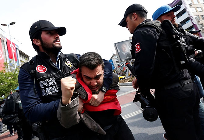 Reuters kareleriyle İstanbul’da 1 Mayıs galerisi resim 20