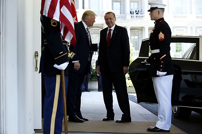 Reuters fotoğraflarıyla Trump-Erdoğan görüşmesi galerisi resim 4