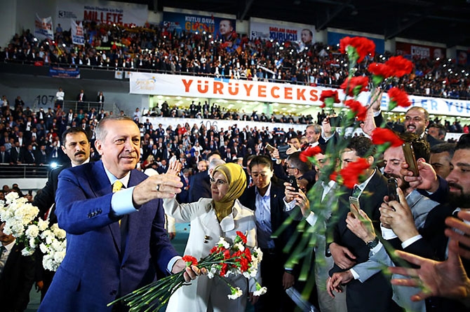 Reuters kareleriyle Erdoğan’ın ‘partiye dönüş’ kongresi galerisi resim 1