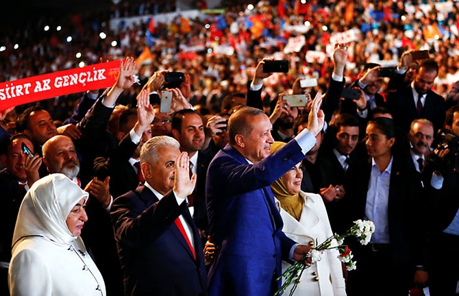 Reuters kareleriyle Erdoğan’ın ‘partiye dönüş’ kongresi galerisi resim 13