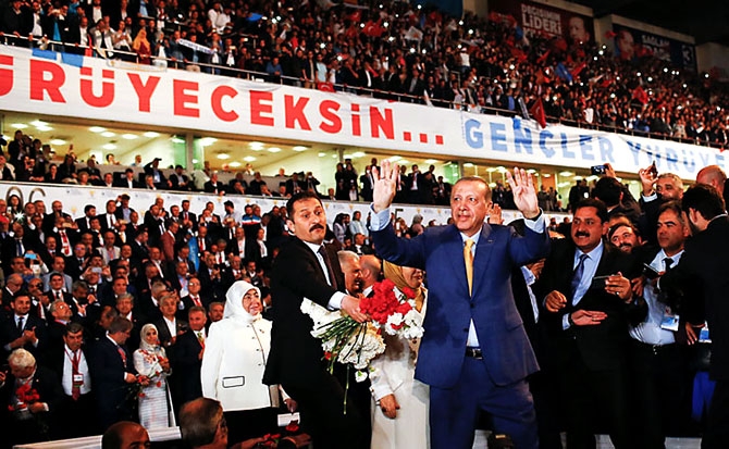 Reuters kareleriyle Erdoğan’ın ‘partiye dönüş’ kongresi galerisi resim 22