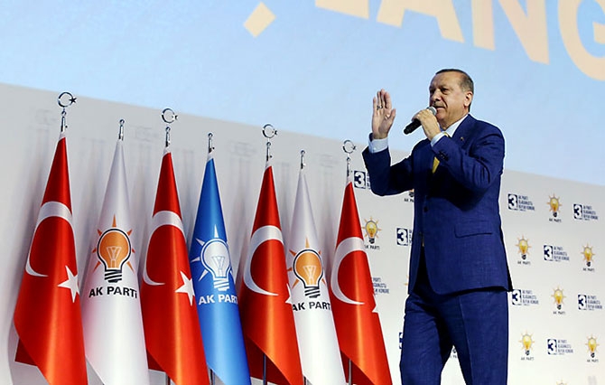 Reuters kareleriyle Erdoğan’ın ‘partiye dönüş’ kongresi galerisi resim 30