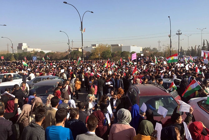 Kürdistan halkı İbadi'yi protesto etti galerisi resim 3