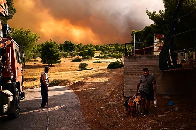 Yunanistan’daki felakette en az 76 kişi hayatını kaybetti galerisi resim 14