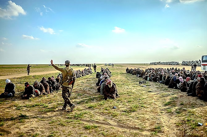 IŞİD’in son mevzisinden kaçış... galerisi resim 3