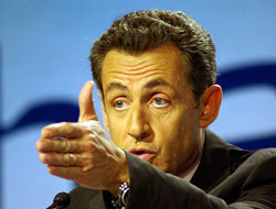 Sarkozy Türkiye'yi tehdit etti!