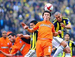 Fenerbahçe'de kabus sürüyor: 2-1