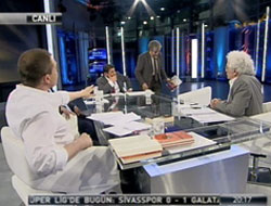 NTV'de profesör canlı yayını terk etti