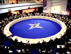 NATO nükleer silahları tartışacak