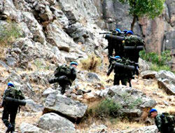 Tunceli'de 4 asker hayatını kaybetti