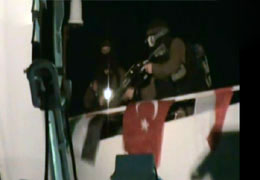 İsrail yardım gemisine saldırdı