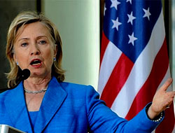 Clinton Soykırım Anıtı’nı ziyaret etti