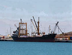 Libya gemisi Mısır limanına gitti