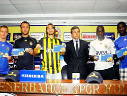 Fenerbahçe'de İmza Şov