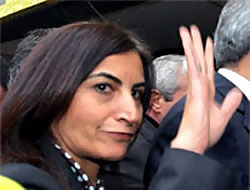 Aysel Tuğluk İmralı'dan döndü