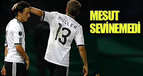 Mesut gole sevinemedi