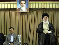 Ahmedinecad iki bakanı görevden aldı