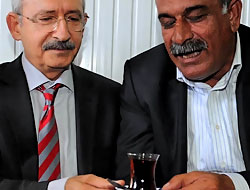 Diyarbakır'da taksicilerle bayramlaştı