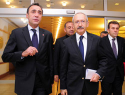 CHP'de  istifalar sürüyor