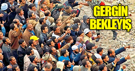 Mısır'da gergin bekleyiş sürüyor