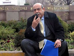 BDP'li Kaplan'dan oturma eylemi!