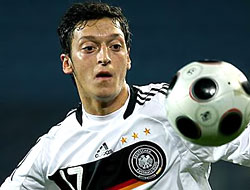 Mesut, Real'in sembolü olacak!