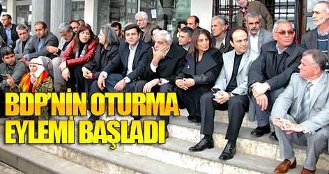 'Kafamızı da kırsalar buradan gitmeyeceğiz'