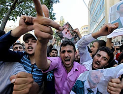 Suriye'de hükümet istifa etti!