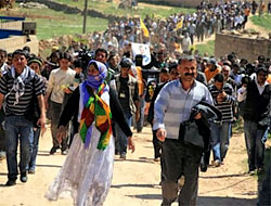 Öcalan için 'Amara yürüyüşü' başladı