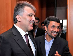 Gül, Ahmedinejad ile görüştü