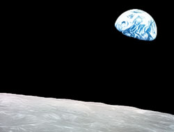 'Ay'daki su Dünya'daki kadar'