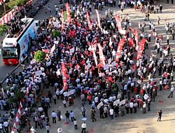 Kılıçdaroğlu'nu Mardin'de bin kişi dinledi