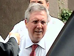 Aziz Yıldırım hastaneye kaldırıldı