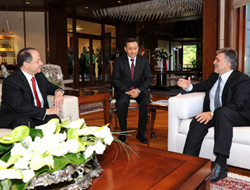 Gül Barzani'yi kabul etti