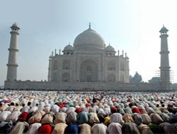 Taç Mahal Ramazan'da müslümanlara açıldı