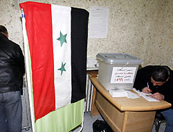 Suriye'de yeni anayasa oylanıyor