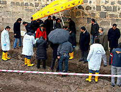 Diyarbakır'daki kazılar durduruldu