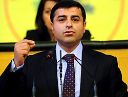 Selahattin Demirtaş konuşuyor