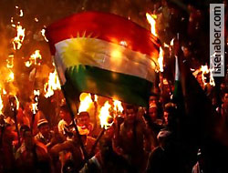 Derik'te de Kürtler yönetimi ele geçirdi