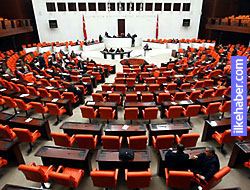 'Demokrasi paketi' Meclis'e sevk edildi