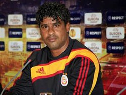 Rijkaard rotasyona gidiyor