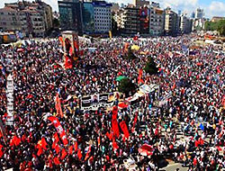 Taksim'de binler toplandı