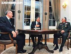Gül, Erdoğan ve Özel Köşk'te buluştu