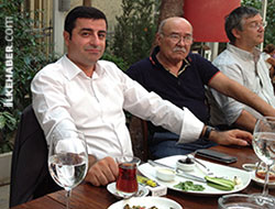 Demirtaş: Öcalan bu işi hayattayken çözmek istiyor