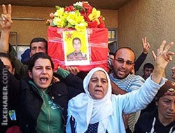 Şervan'ın annesi: Oğlum şehid oldu, ağlamayın!