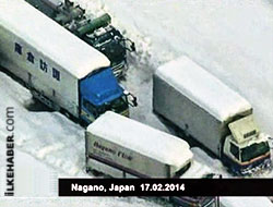 Yoğun kar yağışı Japonya’da hayatı felç etti