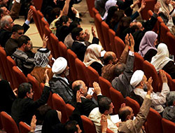 Kürtler parlamento oturumunu boykot etti